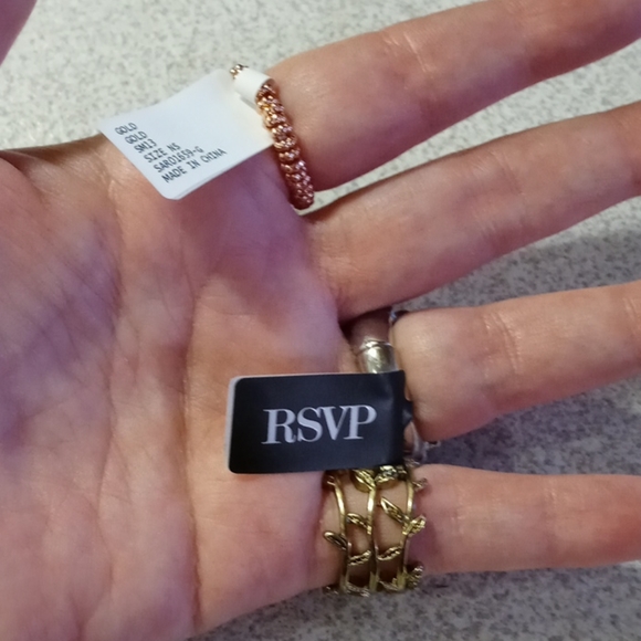 Rings - Picture 3 of 7